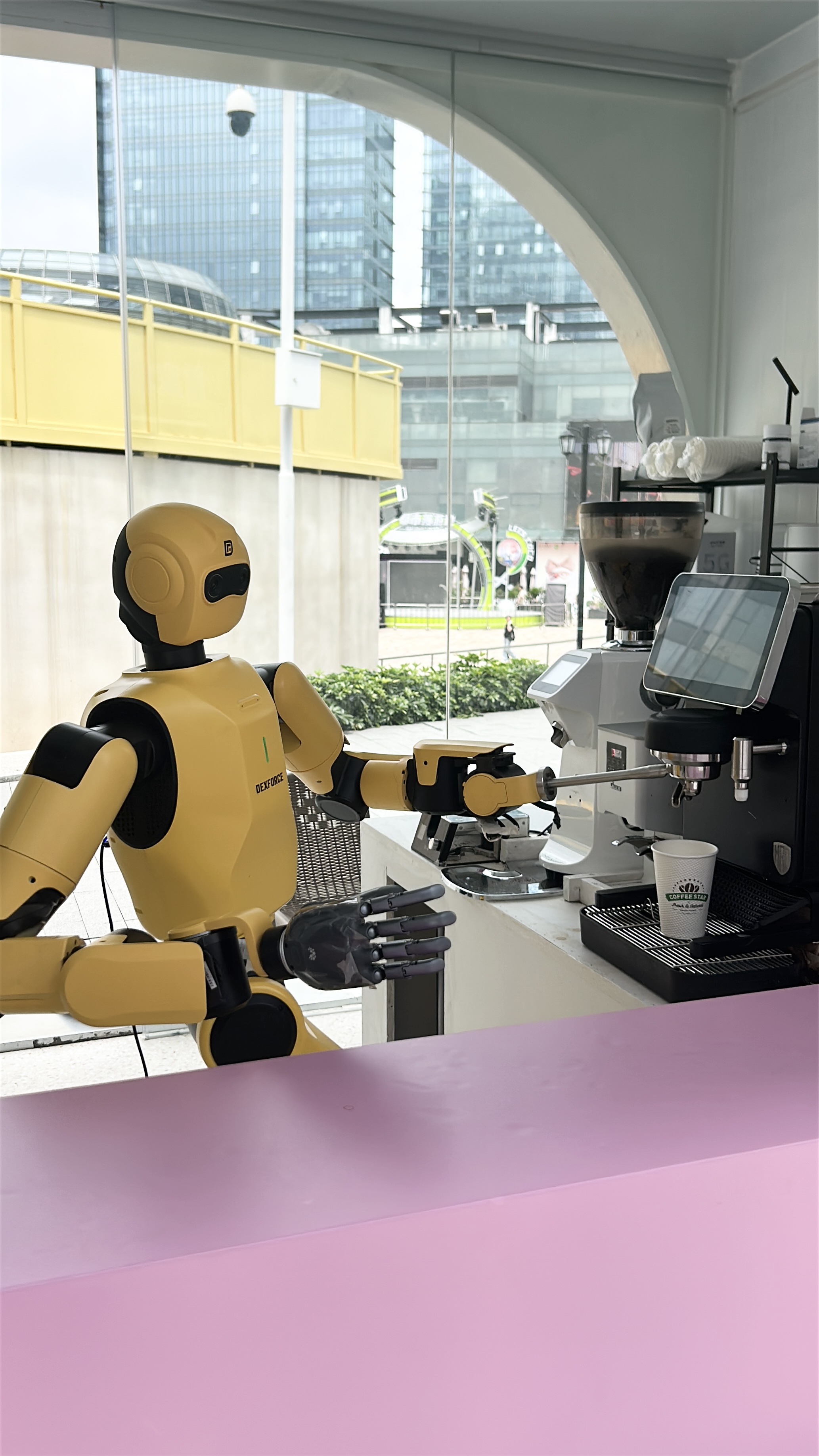 ヒューマノイドロボット